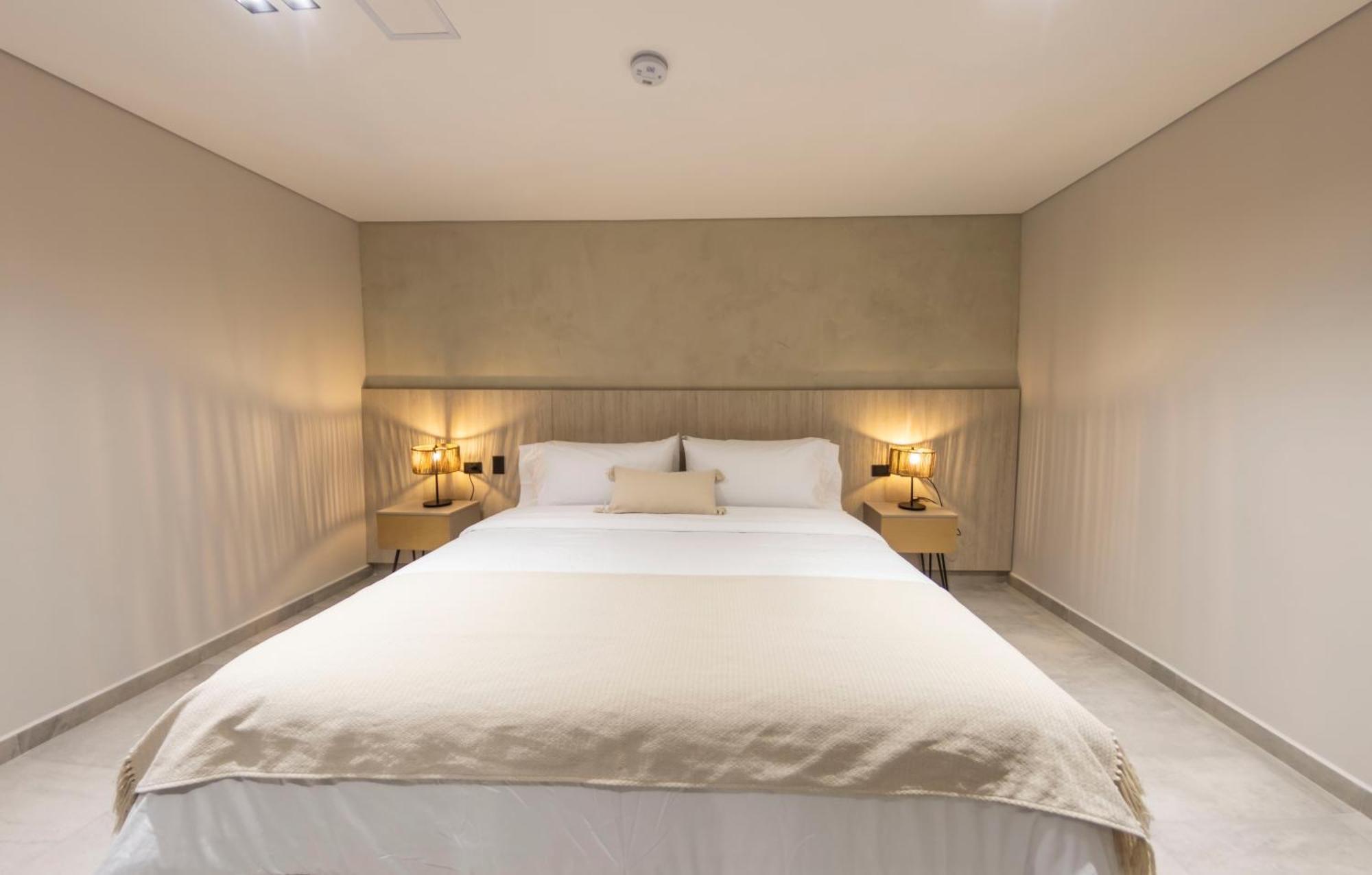 Sonata 44 Hotel Laureles Медельин Экстерьер фото